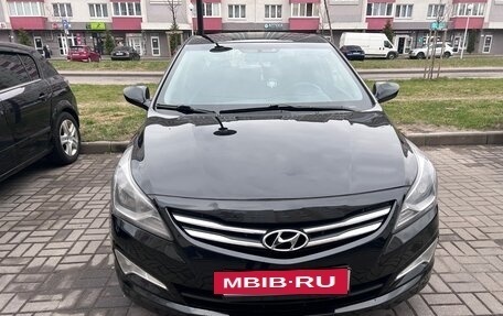 Hyundai Solaris II рестайлинг, 2015 год, 605 000 рублей, 2 фотография