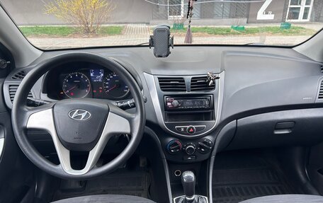 Hyundai Solaris II рестайлинг, 2015 год, 605 000 рублей, 10 фотография