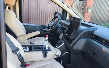 Hyundai Staria, 2021 год, 5 050 000 рублей, 7 фотография