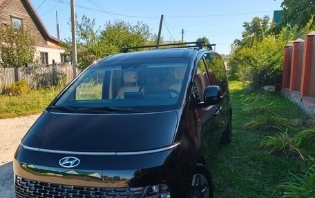 Hyundai Staria, 2021 год, 5 050 000 рублей, 3 фотография