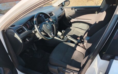 Volkswagen Jetta VI, 2012 год, 850 000 рублей, 6 фотография