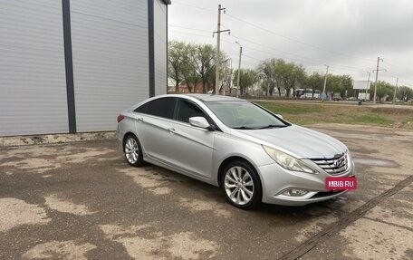 Hyundai Sonata VI, 2010 год, 920 000 рублей, 6 фотография