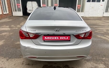Hyundai Sonata VI, 2010 год, 920 000 рублей, 4 фотография