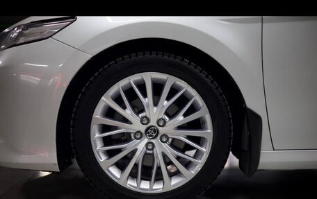 Toyota Camry, 2018 год, 2 970 000 рублей, 6 фотография