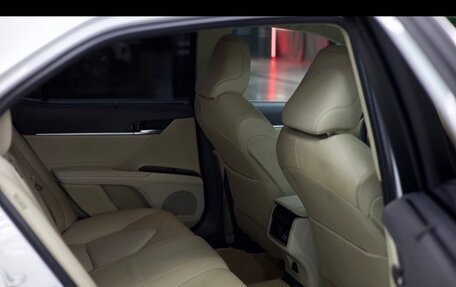 Toyota Camry, 2018 год, 2 970 000 рублей, 17 фотография