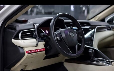 Toyota Camry, 2018 год, 2 970 000 рублей, 9 фотография