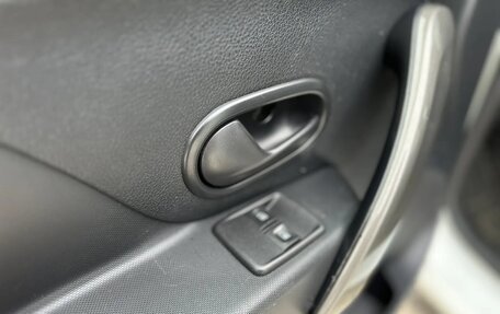 Renault Logan II, 2019 год, 710 000 рублей, 14 фотография