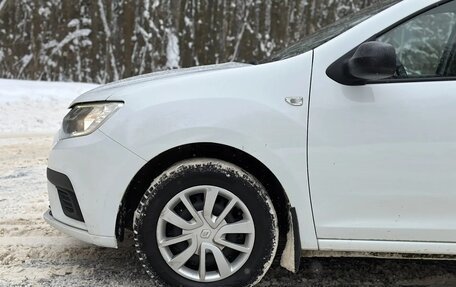 Renault Logan II, 2019 год, 710 000 рублей, 28 фотография