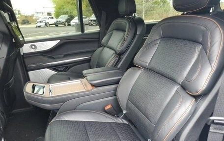 Lincoln Navigator, 2025 год, 14 830 000 рублей, 22 фотография