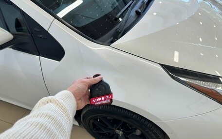 Toyota Prius IV XW50, 2017 год, 1 749 999 рублей, 27 фотография