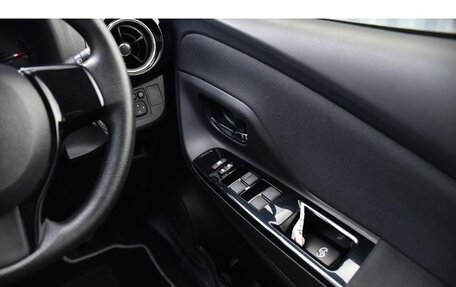 Toyota Vitz, 2019 год, 792 000 рублей, 17 фотография