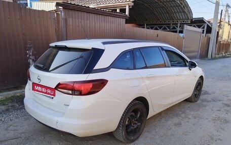 Opel Astra K, 2017 год, 1 000 000 рублей, 1 фотография