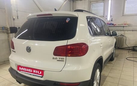 Volkswagen Tiguan I, 2011 год, 1 100 000 рублей, 3 фотография