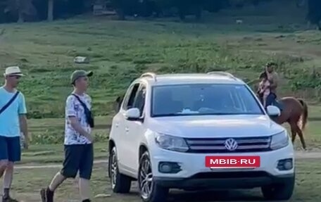 Volkswagen Tiguan I, 2011 год, 1 100 000 рублей, 5 фотография