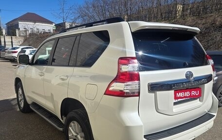 Toyota Land Cruiser Prado 150 рестайлинг 2, 2016 год, 3 500 000 рублей, 3 фотография