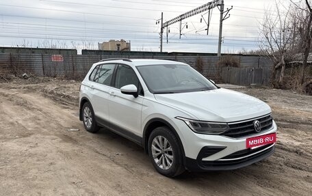 Volkswagen Tiguan II, 2020 год, 2 599 000 рублей, 3 фотография