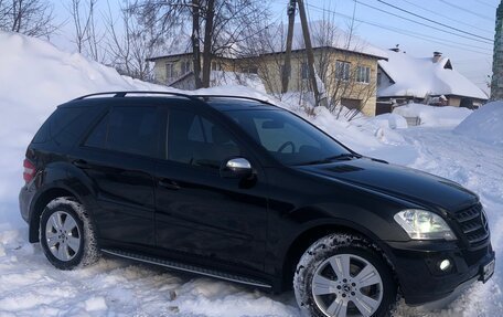 Mercedes-Benz M-Класс, 2010 год, 2 200 000 рублей, 3 фотография