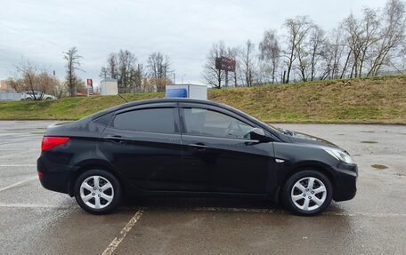 Hyundai Solaris II рестайлинг, 2013 год, 950 000 рублей, 4 фотография