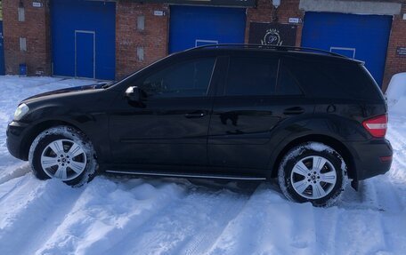 Mercedes-Benz M-Класс, 2010 год, 2 200 000 рублей, 6 фотография