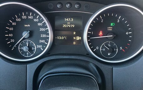 Mercedes-Benz M-Класс, 2010 год, 2 200 000 рублей, 11 фотография