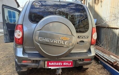 Chevrolet Niva I рестайлинг, 2010 год, 550 000 рублей, 4 фотография