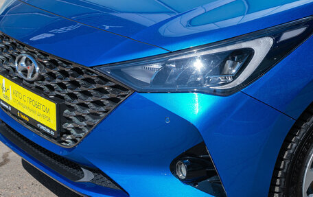 Hyundai Solaris II рестайлинг, 2021 год, 1 675 000 рублей, 4 фотография