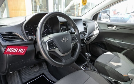 Hyundai Solaris II рестайлинг, 2021 год, 1 675 000 рублей, 16 фотография