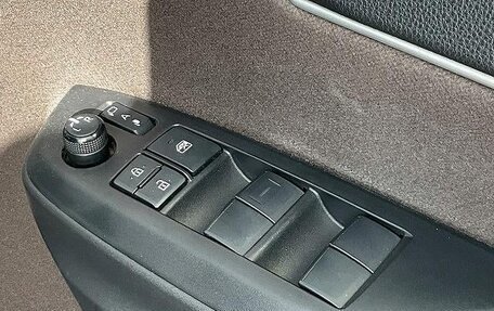 Toyota Yaris Cross, 2023 год, 1 478 000 рублей, 22 фотография