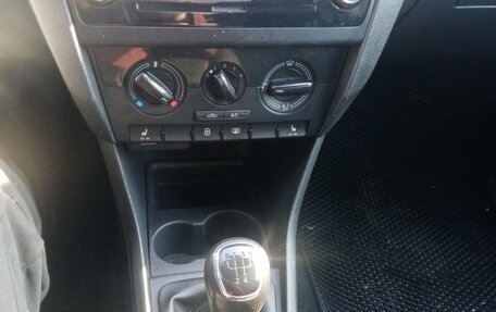 Skoda Rapid I, 2018 год, 1 100 000 рублей, 15 фотография