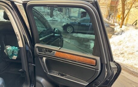 Volkswagen Touareg III, 2017 год, 3 500 000 рублей, 28 фотография