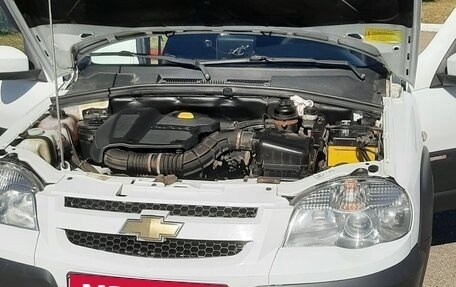 Chevrolet Niva I рестайлинг, 2019 год, 750 000 рублей, 15 фотография