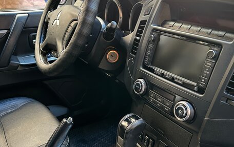 Mitsubishi Pajero IV, 2014 год, 2 800 000 рублей, 3 фотография