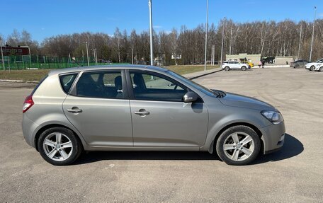 KIA cee'd I рестайлинг, 2010 год, 600 000 рублей, 2 фотография