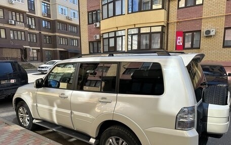 Mitsubishi Pajero IV, 2014 год, 2 800 000 рублей, 7 фотография