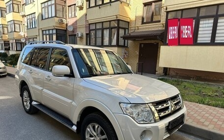 Mitsubishi Pajero IV, 2014 год, 2 800 000 рублей, 4 фотография