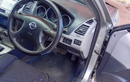 Nissan Wingroad III, 2002 год, 410 000 рублей, 32 фотография