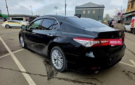 Toyota Camry, 2019 год, 2 650 000 рублей, 8 фотография