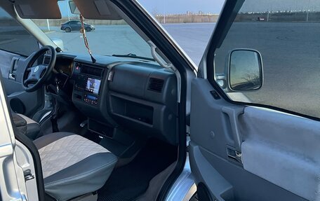 Volkswagen Caravelle T4, 2000 год, 1 499 999 рублей, 16 фотография