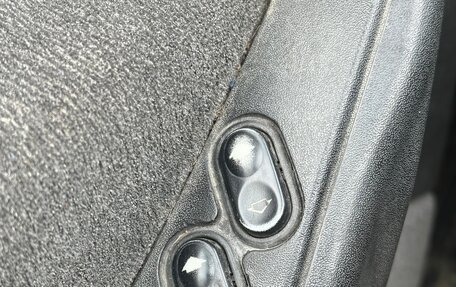 Chevrolet Niva I рестайлинг, 2004 год, 310 000 рублей, 12 фотография