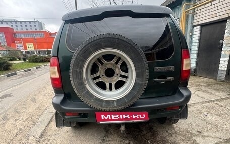 Chevrolet Niva I рестайлинг, 2004 год, 310 000 рублей, 4 фотография