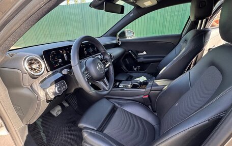 Mercedes-Benz A-Класс, 2019 год, 2 450 000 рублей, 9 фотография