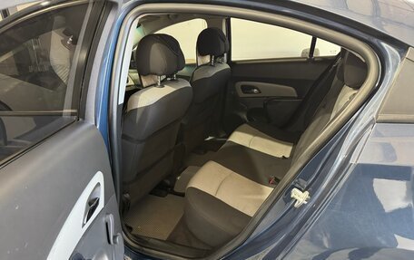 Chevrolet Cruze II, 2011 год, 585 000 рублей, 9 фотография