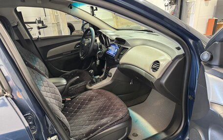 Chevrolet Cruze II, 2011 год, 585 000 рублей, 11 фотография