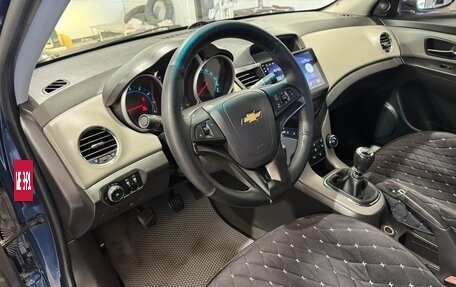 Chevrolet Cruze II, 2011 год, 585 000 рублей, 8 фотография