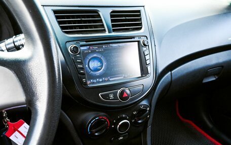 Hyundai Solaris II рестайлинг, 2011 год, 725 000 рублей, 10 фотография