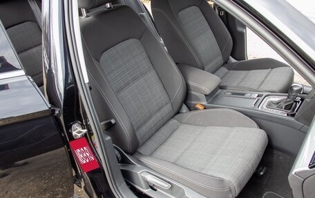 Volkswagen Passat B8 рестайлинг, 2022 год, 2 377 000 рублей, 8 фотография