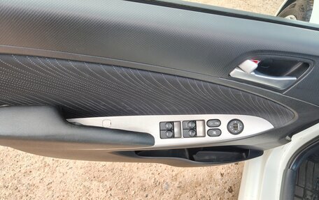 Hyundai Solaris II рестайлинг, 2016 год, 1 250 000 рублей, 9 фотография