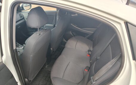 Hyundai Solaris II рестайлинг, 2016 год, 1 250 000 рублей, 10 фотография