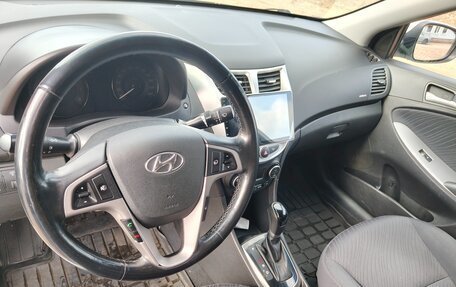 Hyundai Solaris II рестайлинг, 2016 год, 1 250 000 рублей, 8 фотография