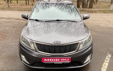 KIA Rio III рестайлинг, 2012 год, 720 000 рублей, 2 фотография